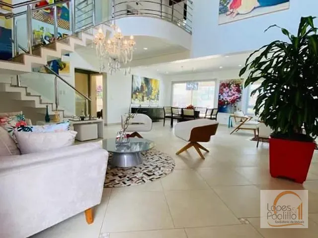 Casa com 800m² 4 quartos e 4 banheiros, à venda, no bairro Condomínio Residencial Shamballa I em Atibaia