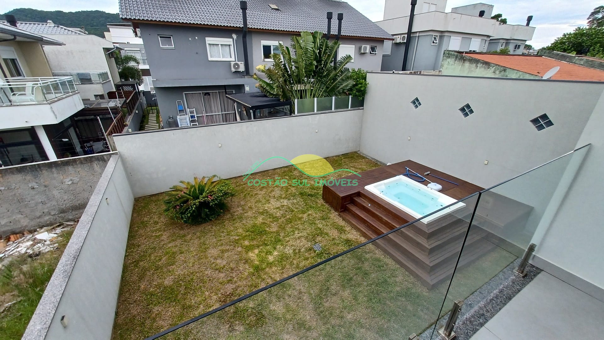 Casa, 3 quartos, 194 m² - Foto 1
