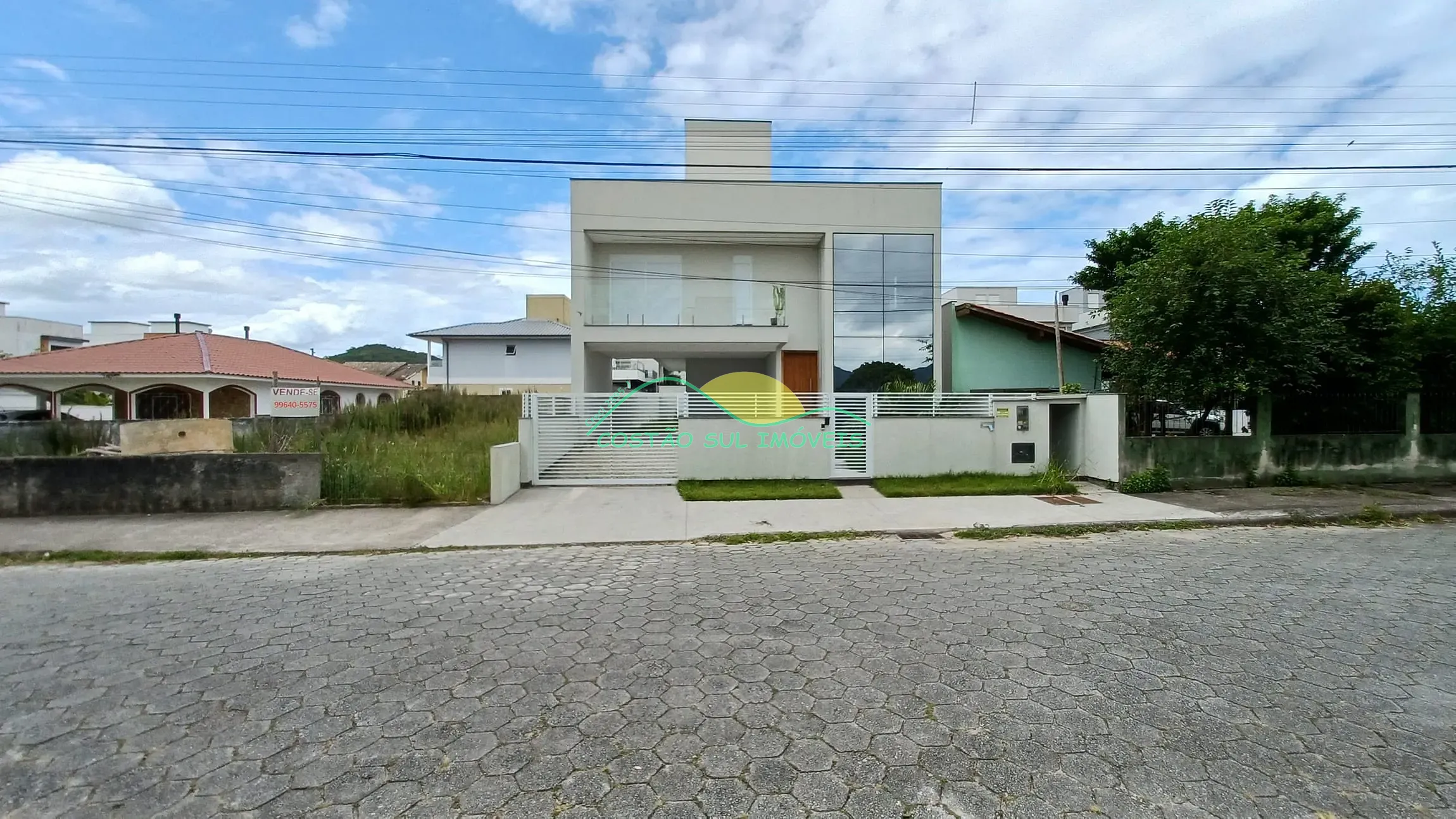 Casa, 3 quartos, 194 m² - Foto 2