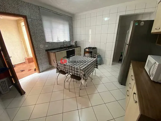 Casa com 201m² 2 quartos e 1 banheiro, à venda, no bairro Vila Palmares em Santo André