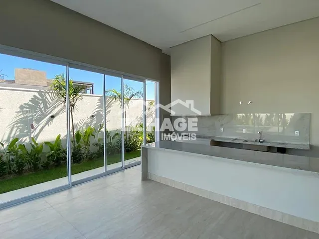 Casa com 720m² 4 quartos e 6 banheiros, à venda, no bairro Jardim Itália em Cuiabá