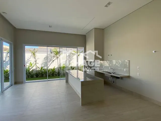 Casa com 720m² 4 quartos e 6 banheiros, à venda, no bairro Jardim Itália em Cuiabá