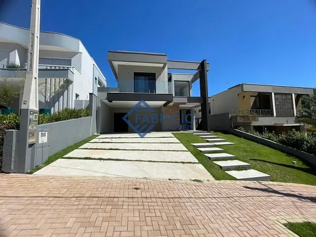 Casa com 480m² 3 quartos e 2 banheiros, à venda, no bairro Condomínio Reserva dos Vinhedos em Louveira