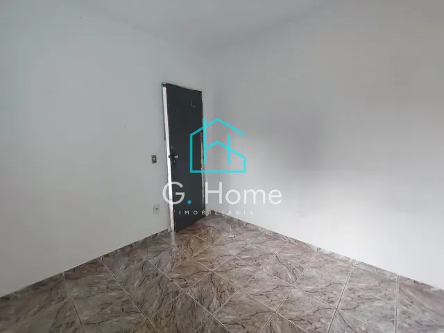 Casa com 250m² 2 quartos e 1 banheiro, para alugar, no bairro Franciscato em Londrina