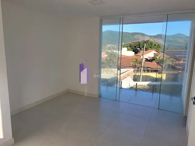 Casa 3 quartos e 3 banheiros, à venda, no bairro Serra Grande em Niterói