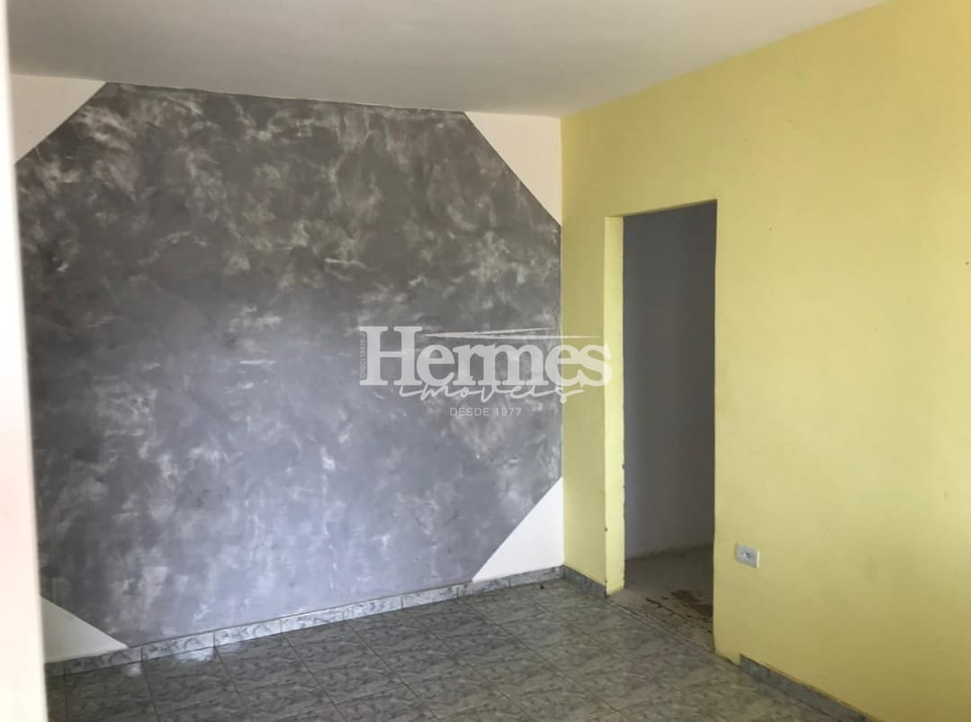 Casa à venda com 2 quartos, 60m² - Foto 4