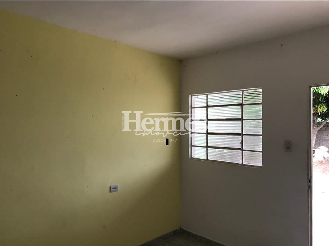 Casa à venda com 2 quartos, 60m² - Foto 8
