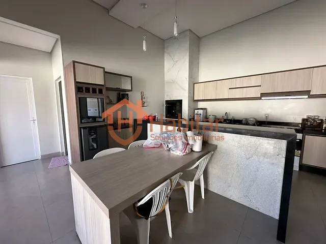 Casa com 384m² 3 quartos e 3 banheiros, à venda, no bairro Rota do Sol em Sorriso