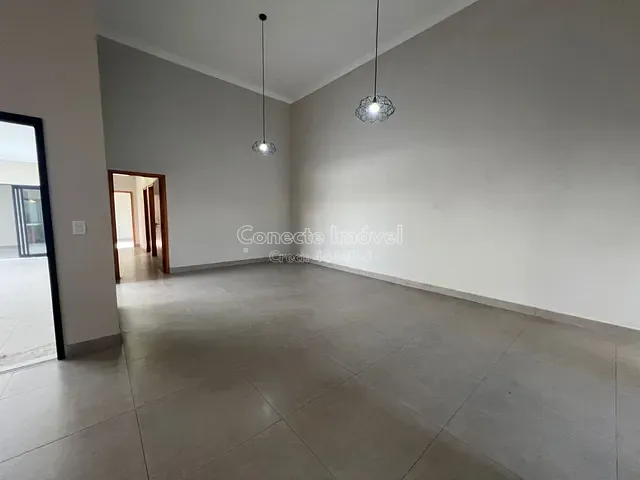 Casa com 360m² 3 quartos e 3 banheiros, à venda, no bairro Residencial Portal do Sol em Holambra
