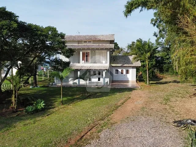 Casa com 180m² 3 quartos e 2 banheiros, à venda, no bairro Zona Rural em Paverama