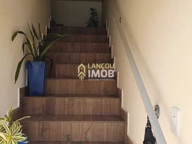 Casa com 214m² 2 quartos e 1 banheiro, à venda, no bairro Parque Residencial Jundiaí II em Jundiaí