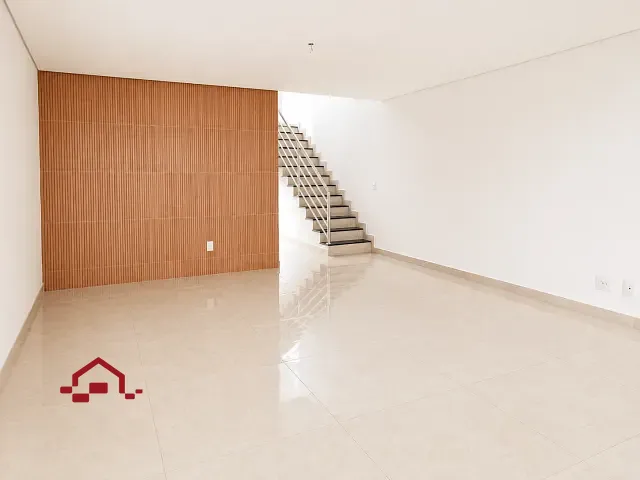 Casa com 180m² 3 quartos e 1 banheiro, à venda, no bairro Nossa Senhora de Fátima em Contagem