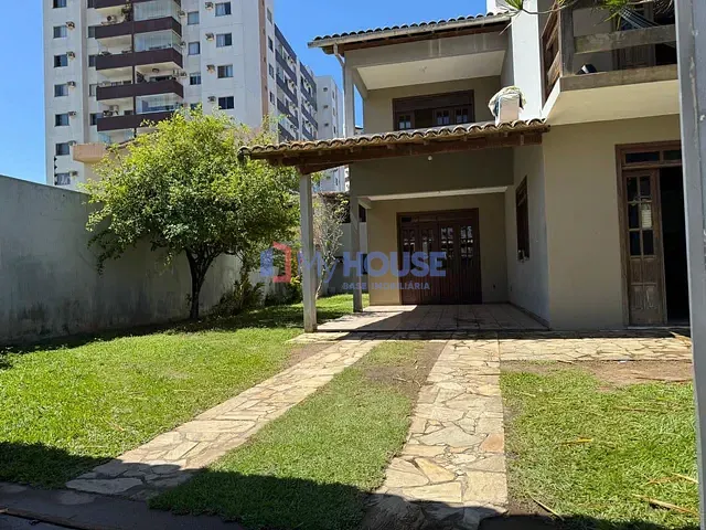 Casa 6 quartos e 4 banheiros, à venda, no bairro São Francisco em Ilhéus