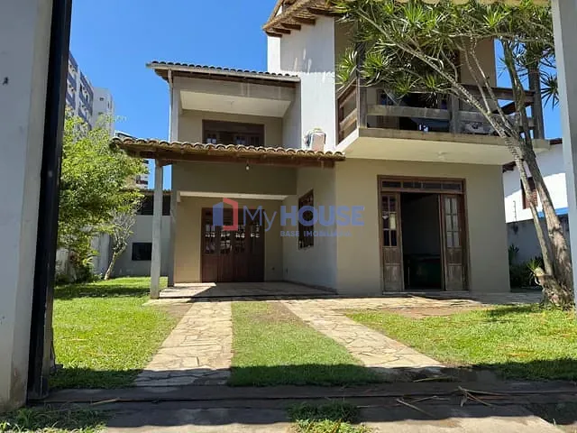Casa 6 quartos e 4 banheiros, à venda, no bairro São Francisco em Ilhéus
