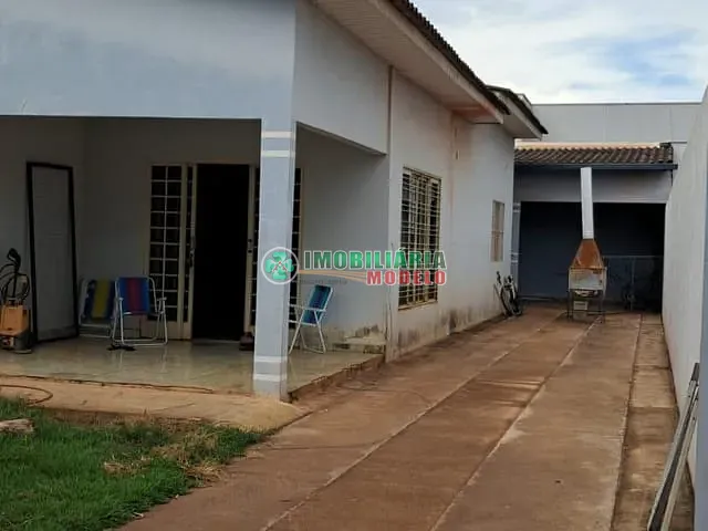 Casa 3 quartos e 1 banheiro, à venda, no bairro Cidade Jardim em Canarana