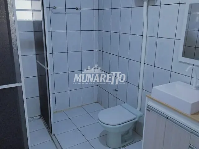 Casa com 110m² 3 quartos e 1 banheiro, para alugar, no bairro Balneário em Piratuba