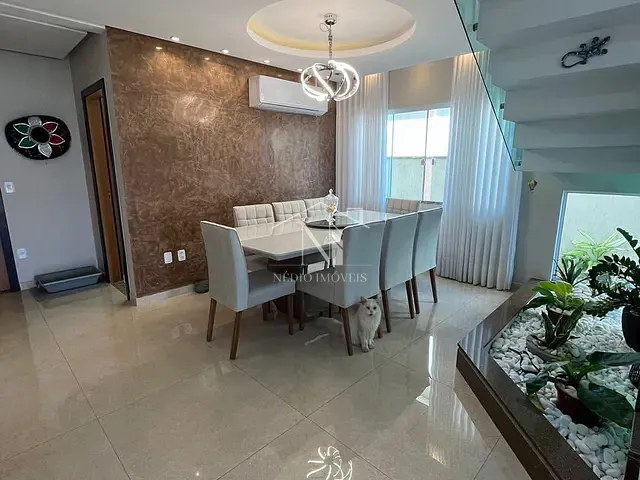 Casa com 382m² 5 quartos e 3 banheiros, à venda, no bairro Itapeba em Maricá