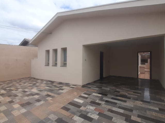 Foto do Casa - Casa com 3 dormitórios para alugar, 150 m² por R$ 2.200,00/mês + IPTU - Jardim Dulce - Santa Bárbara D'Oeste/SP | Oeste Imóveis