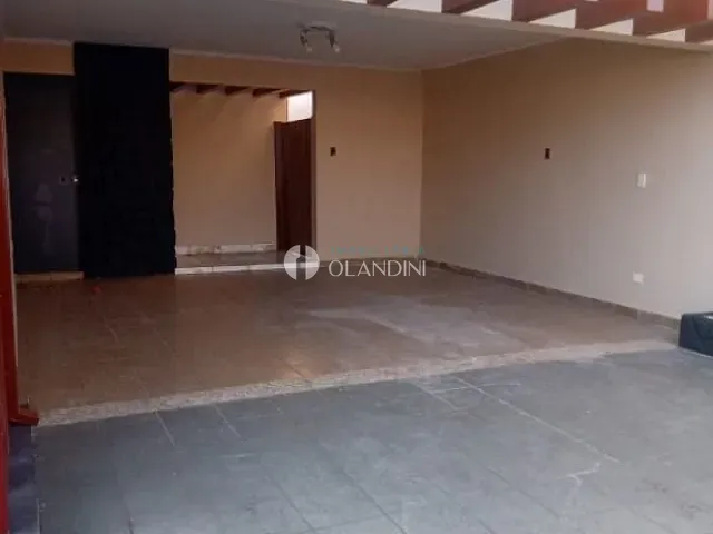 Casa com 300m² 3 quartos e 2 banheiros, à venda, no bairro Centro em Artur Nogueira