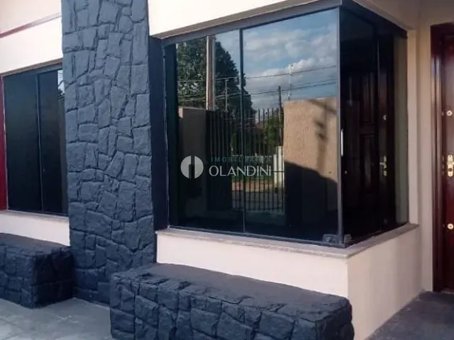 Casa com 300m² 3 quartos e 2 banheiros, à venda, no bairro Centro em Artur Nogueira