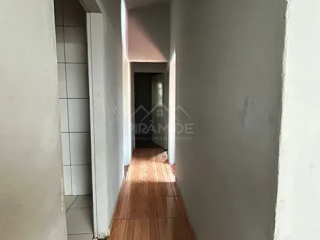 Casa 1 quarto e 1 banheiro, para alugar, no bairro Parque Pinheiros em Poços de Caldas