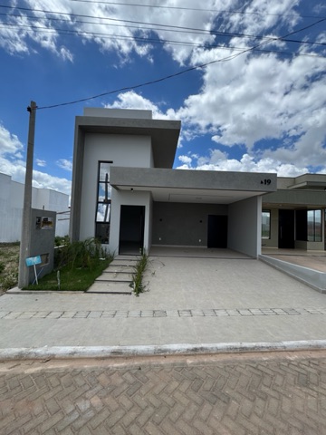 Casa 3 quartos e 2 banheiros, à venda, no bairro Canafístula em Arapiraca