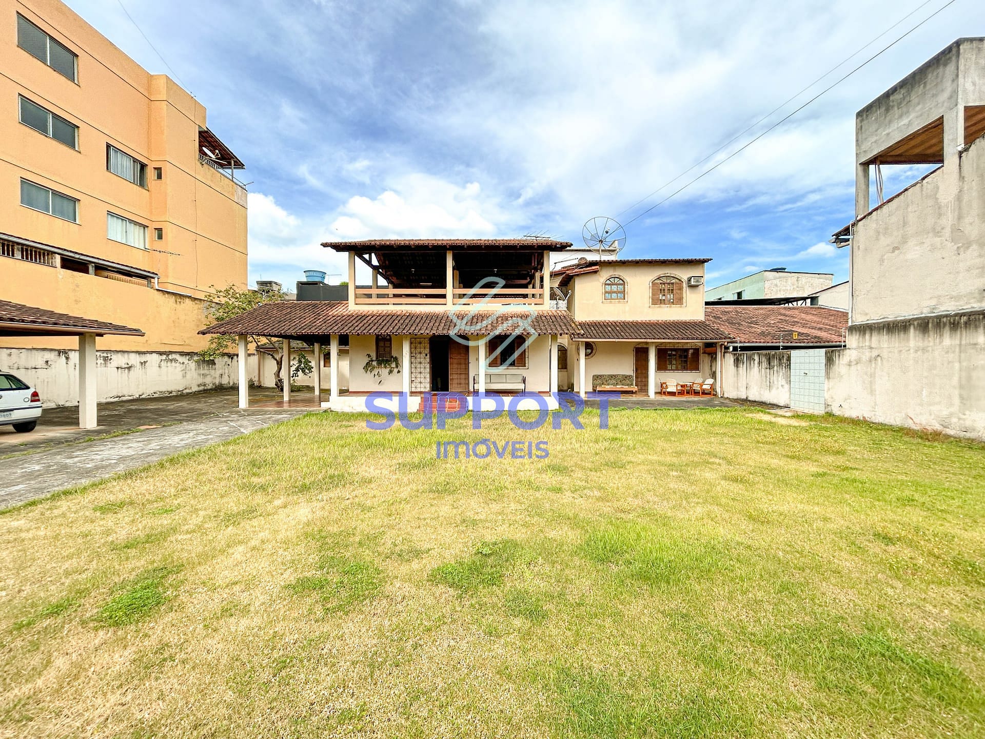 Casa à venda com 5 quartos, 720m² - Foto 2