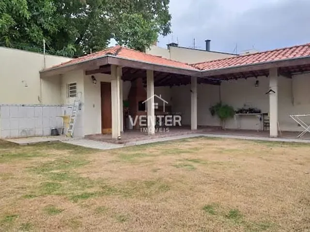 Casa com 600m² 3 quartos e 3 banheiros, à venda, no bairro Jardim das Nações em Taubaté