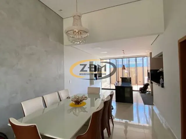 Casa com 320m² 3 quartos e 4 banheiros, à venda, no bairro Royal Park Residence & Resort em Londrina