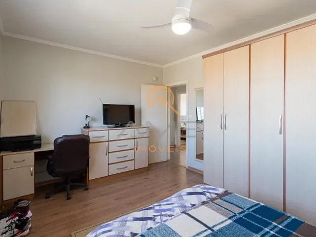 Casa com 432m² 3 quartos e 4 banheiros, à venda, no bairro Centro em Pelotas
