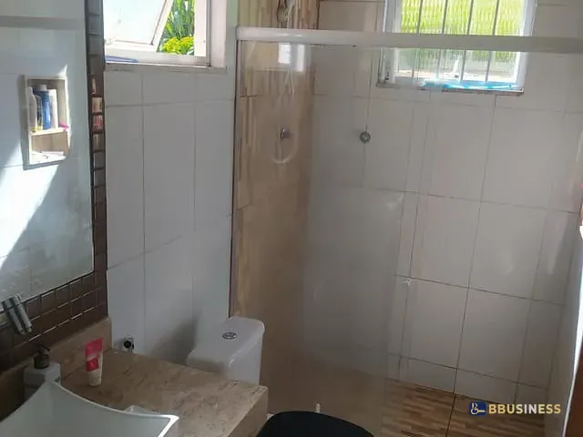 Casa 5 quartos e 3 banheiros, à venda, no bairro Parque Santo Antônio em Campos dos Goytacazes