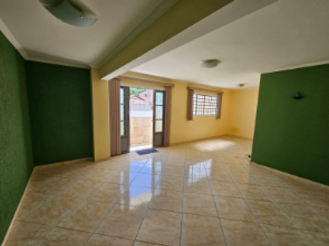 Casa 2 quartos e 2 banheiros, à venda, no bairro Conjunto Habitacional São Sebastião em Mogi das Cruzes