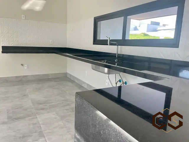 Casa com 300m² 3 quartos e 5 banheiros, à venda, no bairro Colinas de Indaiatuba em Indaiatuba