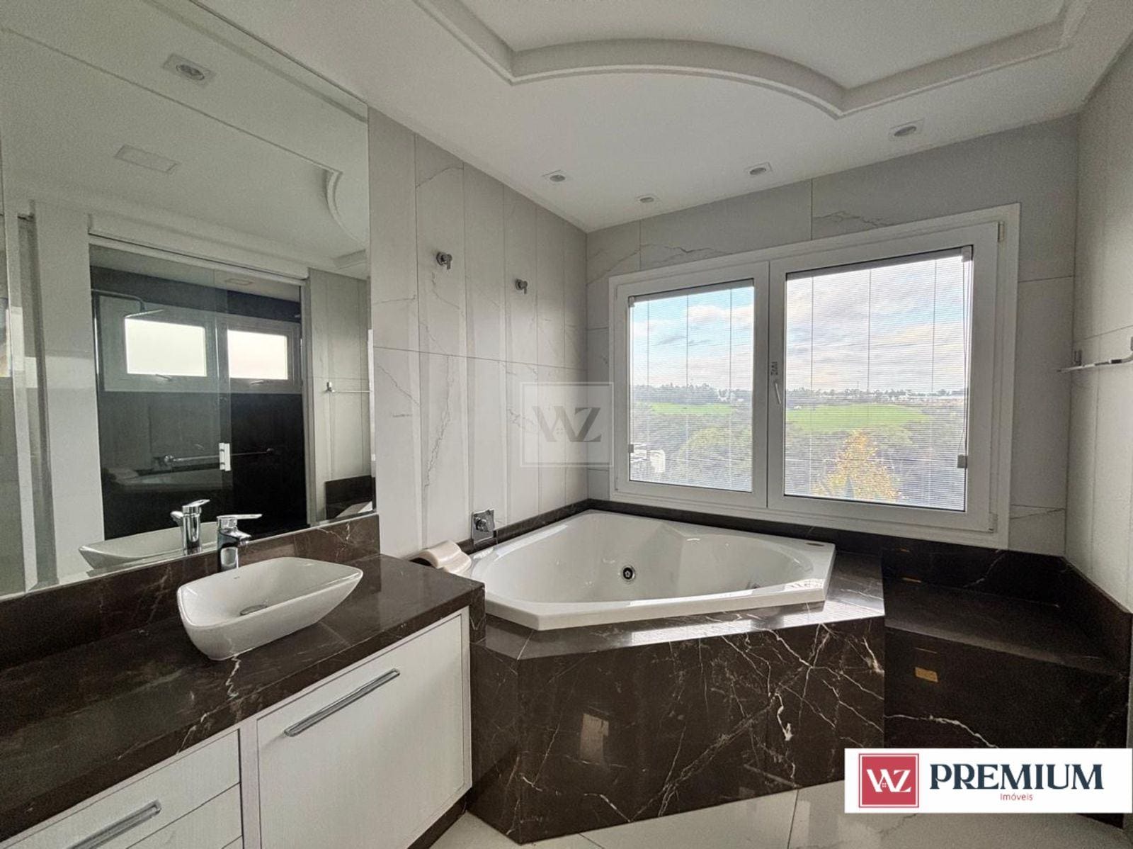Casa à venda com 4 quartos, 450m² - Foto 34