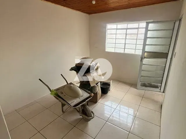 Casa com 200m² 2 quartos e 1 banheiro, à venda, no bairro Conjunto Habitacional Joaquim Guilherme de Oliveira em Bauru