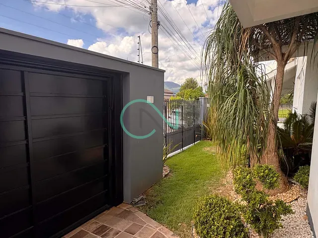 Casa com 434m² 4 quartos e 3 banheiros, à venda, no bairro Centenário em Sapiranga