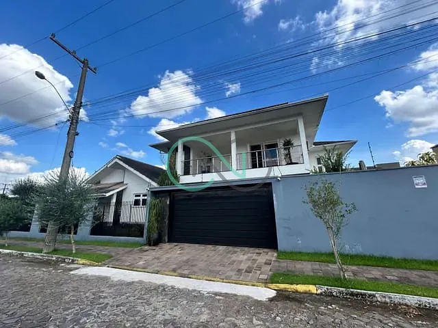Casa com 434m² 4 quartos e 3 banheiros, à venda, no bairro Centenário em Sapiranga