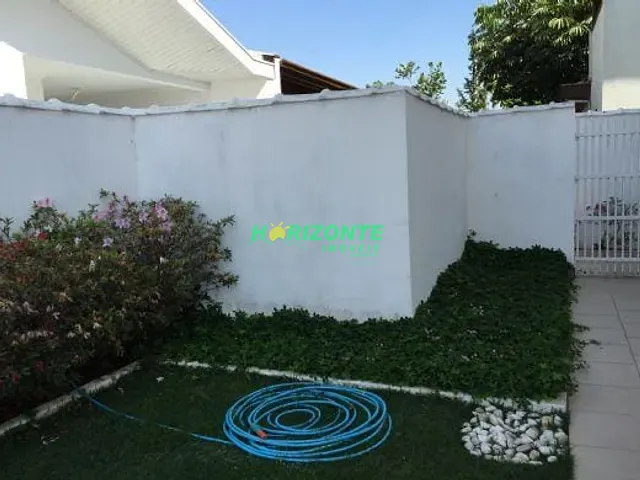 Casa com 686m² 4 quartos e 6 banheiros, à venda, no bairro Urbanova em São José dos Campos