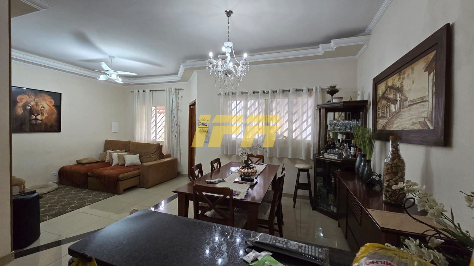 Casa, 3 quartos, 166 m² - Foto 1