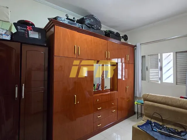 Casa com 255m² 3 quartos e 3 banheiros, à venda, no bairro Residencial San Marino em Taubaté