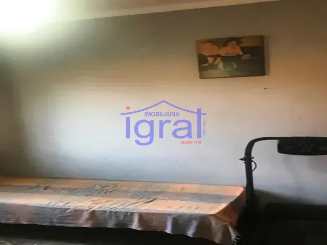 Casa com 400m² 4 quartos e 2 banheiros, à venda, no bairro Cidade Vargas em São Paulo