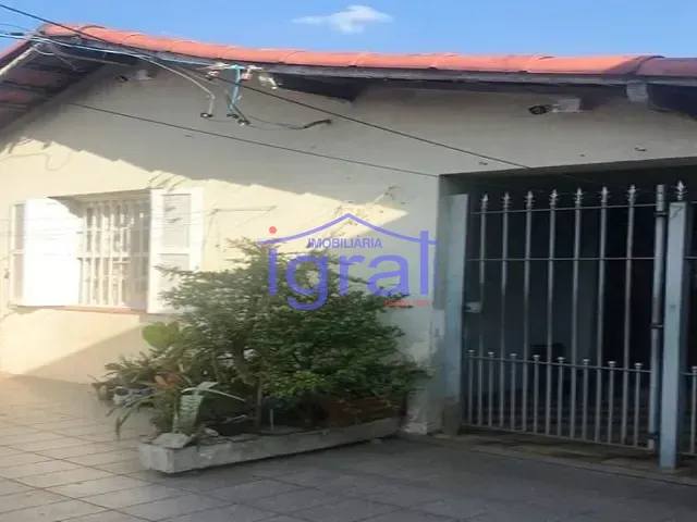 Casa com 400m² 4 quartos e 2 banheiros, à venda, no bairro Cidade Vargas em São Paulo