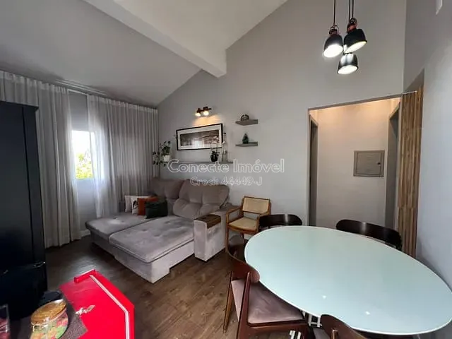 Casa com 250m² 3 quartos e 2 banheiros, à venda, no bairro Roseira de Baixo em Jaguariúna