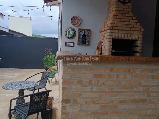 Casa com 250m² 3 quartos e 2 banheiros, à venda, no bairro Roseira de Baixo em Jaguariúna