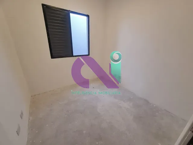 Casa com 60m² 2 quartos e 2 banheiros, à venda, no bairro Pestana em Osasco