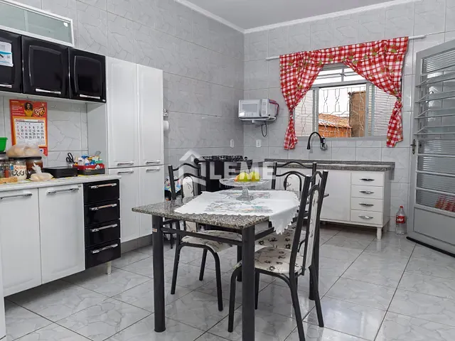 Casa com 250m² 2 quartos e 1 banheiro, à venda, no bairro Jardim São Domingos em Mococa