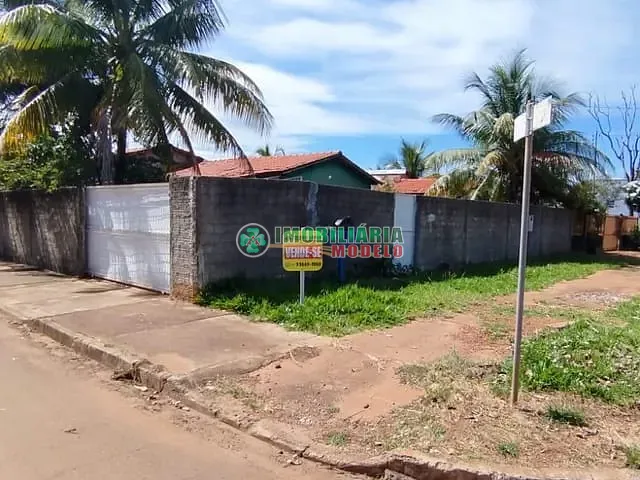 Casa 4 quartos e 2 banheiros, à venda, no bairro Nova Canarana em Canarana