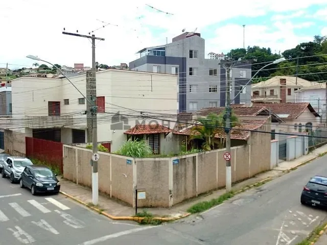 Casa com 572m², à venda, no bairro Varginha em Itajubá