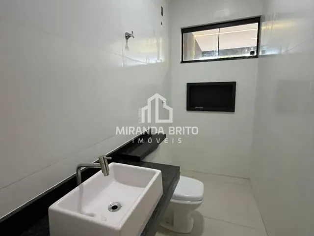 Casa 3 quartos e 5 banheiros, à venda, no bairro Jardim Buriti Sereno em Aparecida de Goiânia