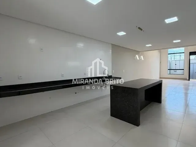 Casa 3 quartos e 5 banheiros, à venda, no bairro Jardim Buriti Sereno em Aparecida de Goiânia